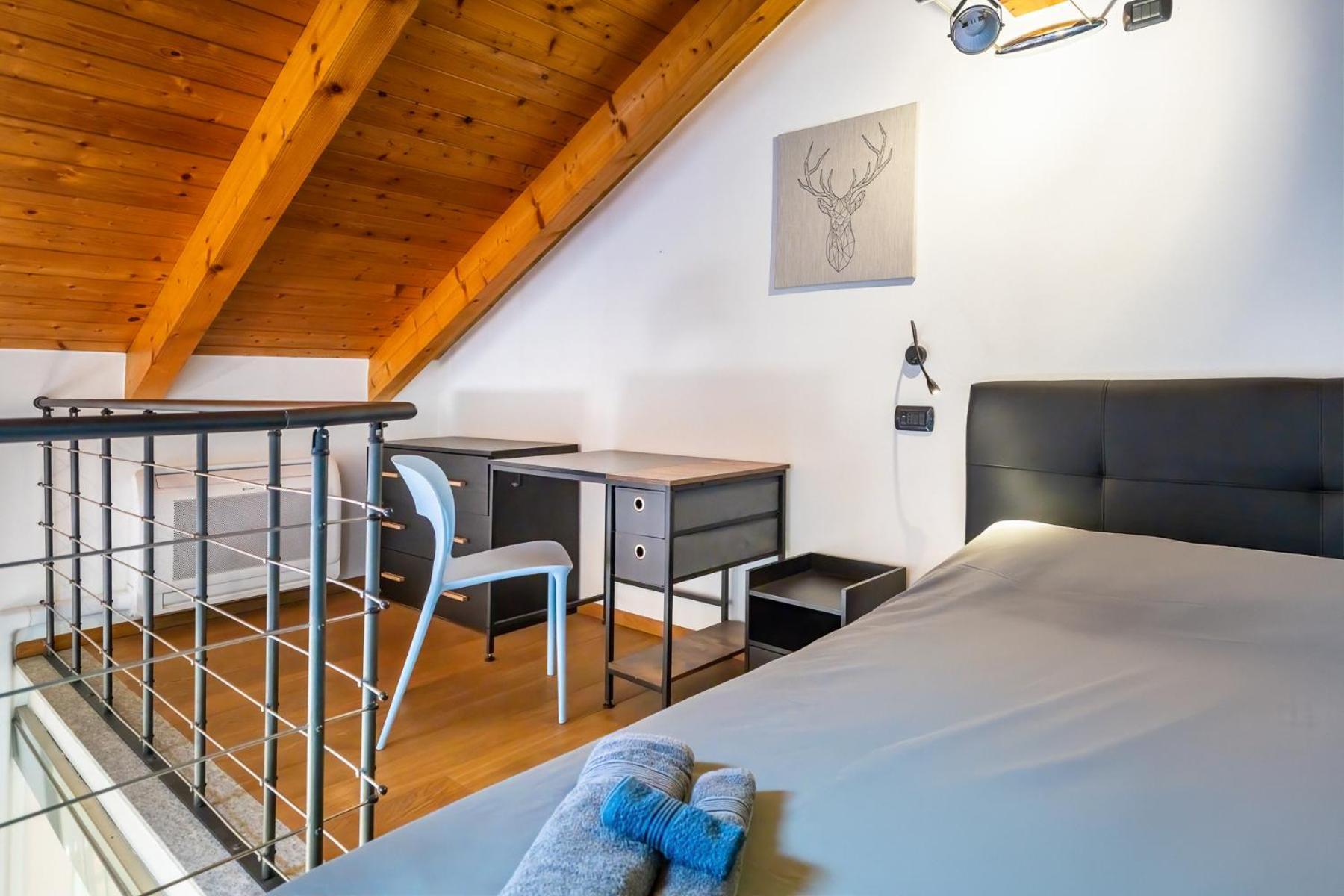 Strepitoso Loft Con Vista Duomo Lejlighed Alba  Eksteriør billede