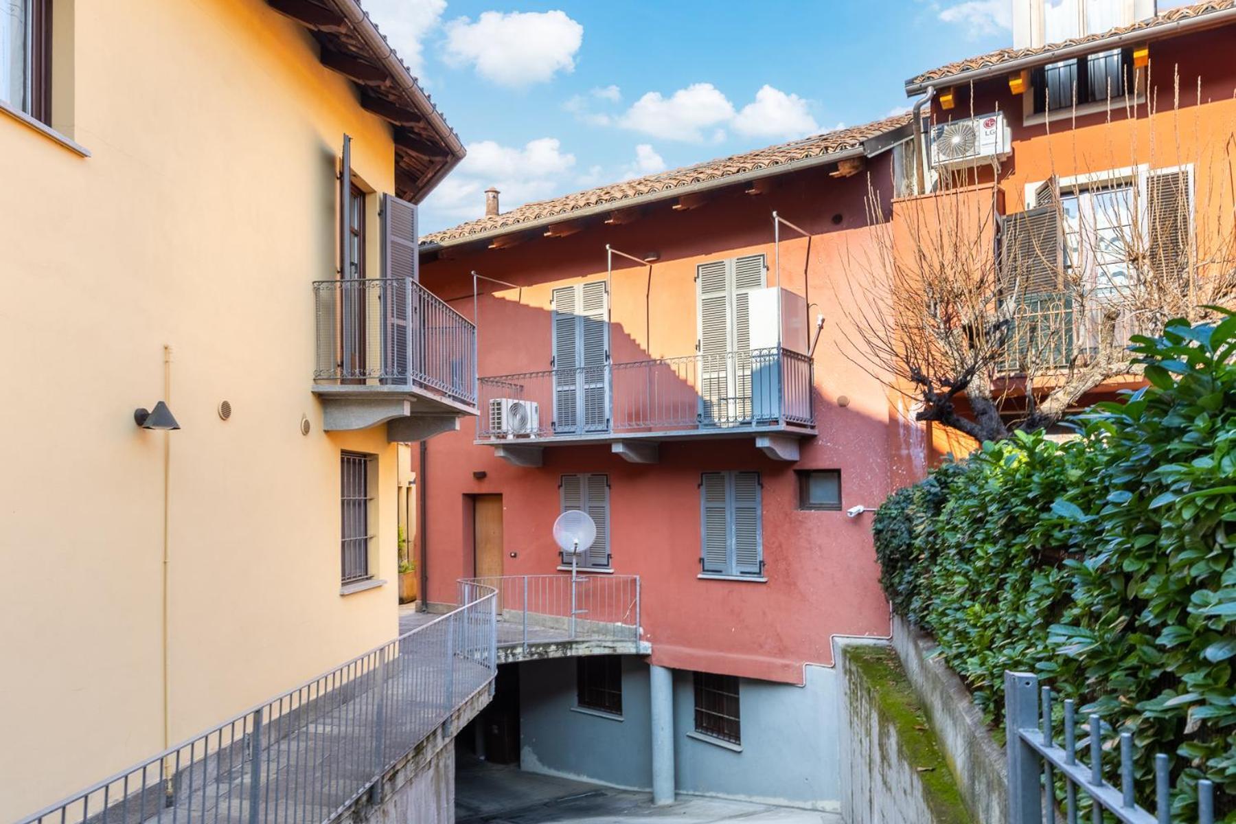 Strepitoso Loft Con Vista Duomo Lejlighed Alba  Eksteriør billede